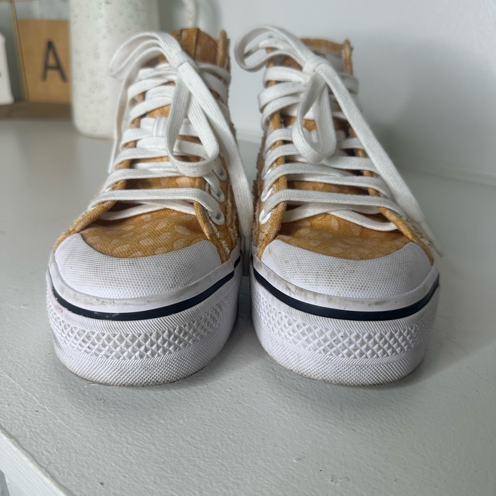 Adidas x Disney Bambi Womens 7.5 High Top Sneakers Yellow Polka Dot Canvas Rare - Picture 3 of 10